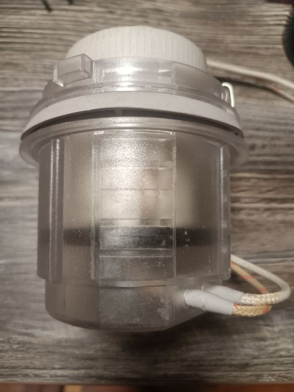 Патрон Е40 с пластиковим корпусом